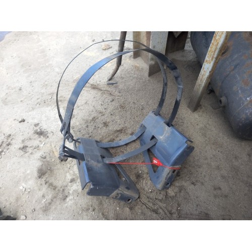 Кронштейн ресивера Renault T-Seria (951) с хомутами