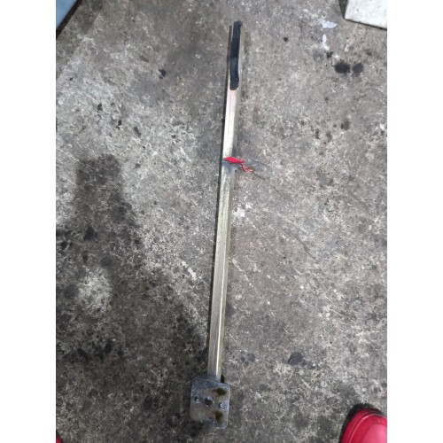 Кронштейн продолжения двери DAF 901647 RH (048) 