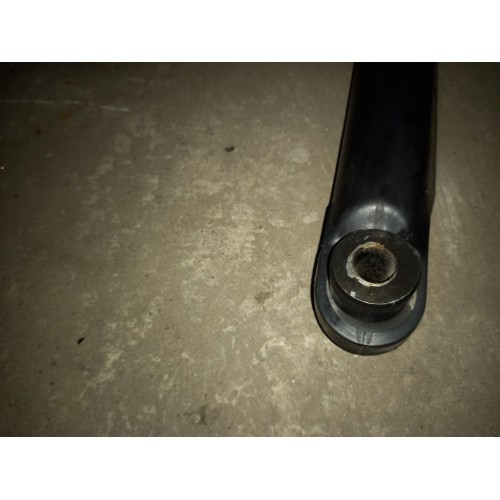 Цилиндр подъема кабины Renault T-Seria (959)-3