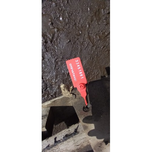 Проставка под седельно-сцепное уст-во Renault рифленка 2см 90х40,5см короткая (861) -1