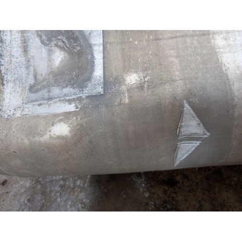 Бак топливный Renault 70х70х100 голый  450л (904) с дефектом -9