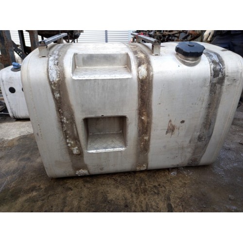 Бак топливный Renault 70х70х100 голый  450л (904) с дефектом -7