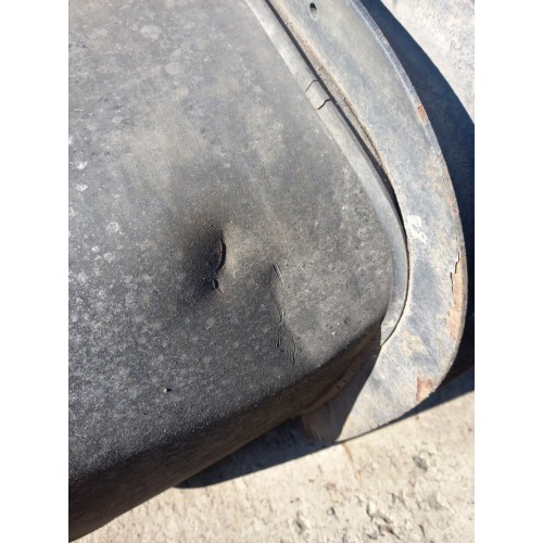 Бак топливный Mercedes 64х56х183 600л (дополнительный) (014) с деф. -5