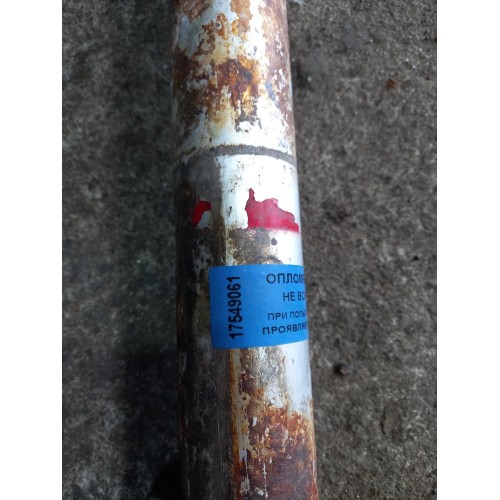 Кронштейн полукрыла (труба) Volvo задний задний (061)-1