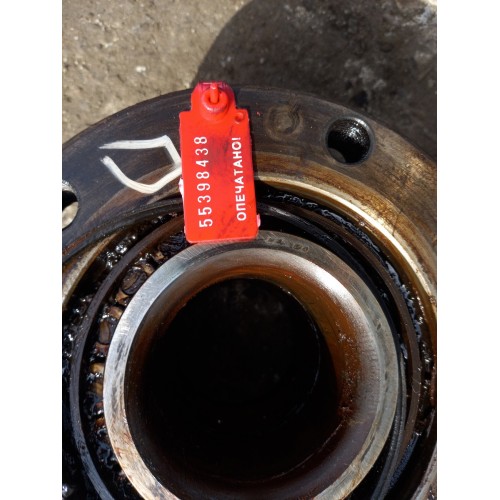 Ступица передняя Renault Magnum д=65 (438)-2