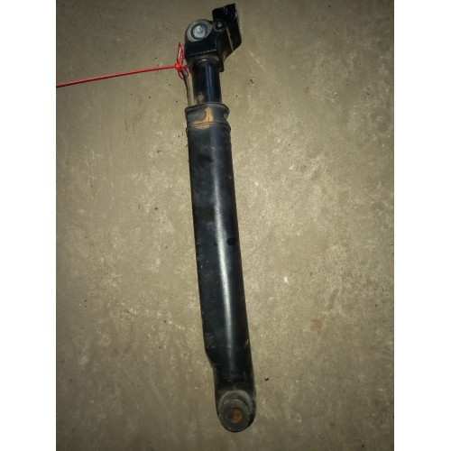 Цилиндр подъема кабины Renault T-Seria (958)