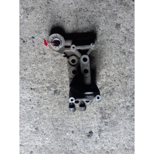 Кронштейн бампера DAF 95E2 LH (899)