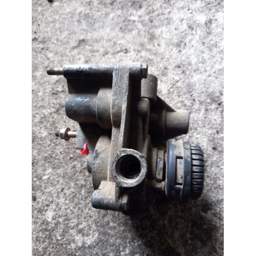 Кран ускорительный Mercedes (350)-2