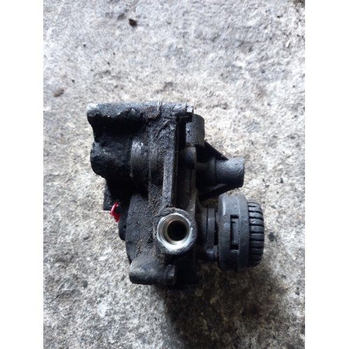 Кран ускорительный Mercedes (348)-1