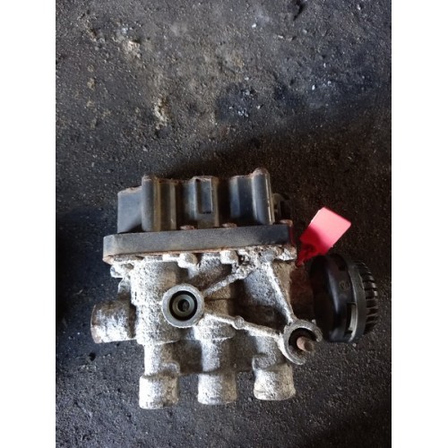 Кран ECAS Iveco (986)-1