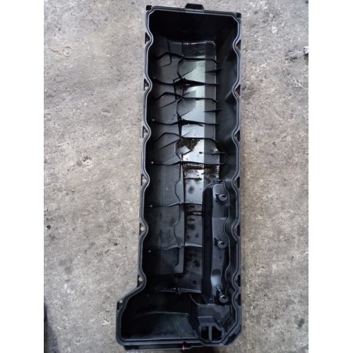 Крышка клапанная Renault DXI 13 (747)-1