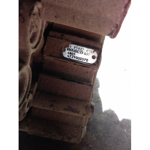 Кран ECAS двойной (529)-1