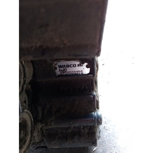 Кран ECAS двойной (525)-4