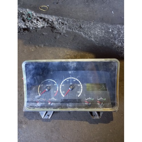 Панель приборов Scania 5 (373)