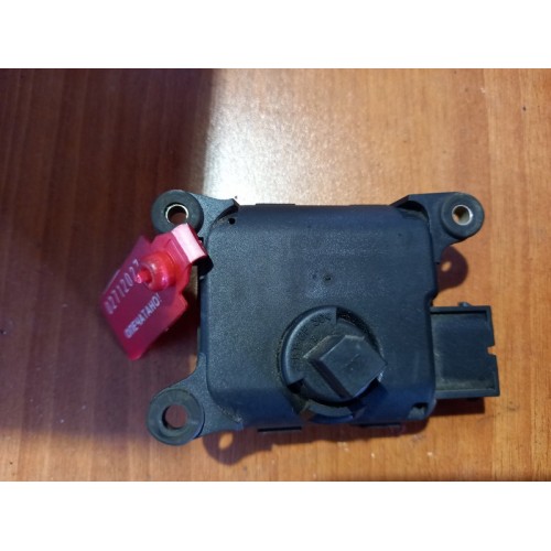 Моторчик заслонки отопителя (сервопривод) MAN (027)-1