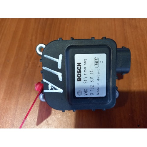 Моторчик заслонки отопителя (сервопривод) MAN (031)