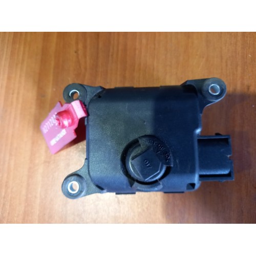 Моторчик заслонки отопителя (сервопривод) MAN (031)-2