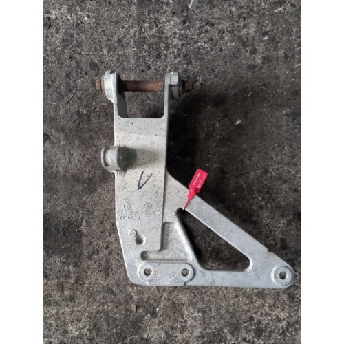 Кронштейн кабины Renault Pr задний LH (234)