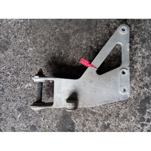 Кронштейн кабины Renault Pr задний LH (236)