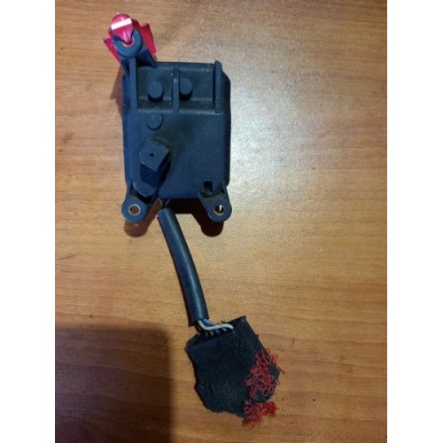 Моторчик заслонки отопителя (сервопривод) Iveco (978)-1