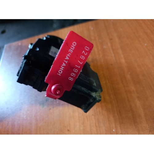 Моторчик заслонки отопителя (сервопривод) Renault Magnum (968)-2