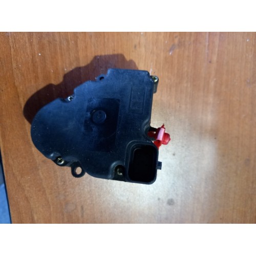 Моторчик заслонки отопителя (сервопривод) Renault Magnum (963)-1