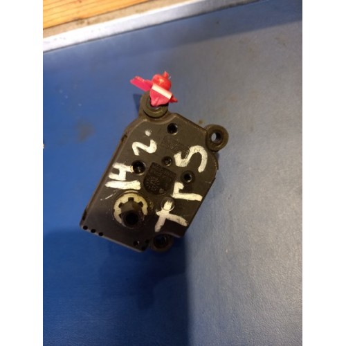 Моторчик заслонки отопителя (сервопривод) MAN TGX TGS (952)-1