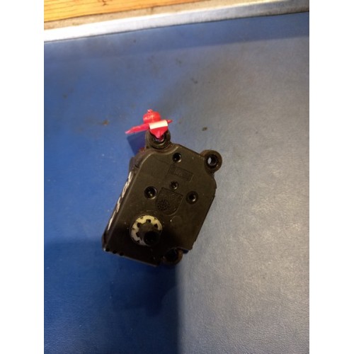 Моторчик заслонки отопителя (сервопривод) Volvo (948)-1