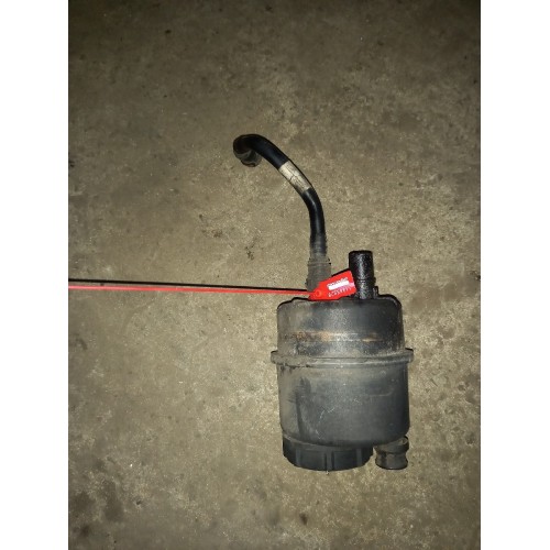 Бачок ГУРа Renault T-Seria с трубкой (926)