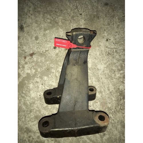 Кронштейн двигателя MAN D2066 RH перед.(891)