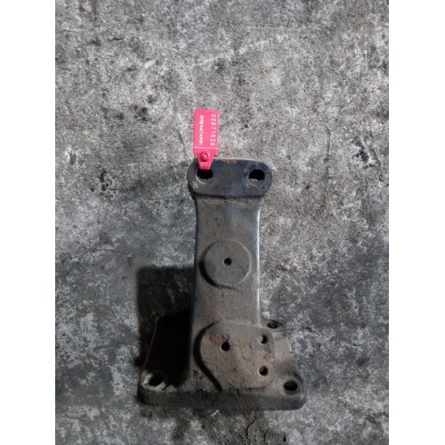 Кронштейн двигателя DAF 95 передний (528)