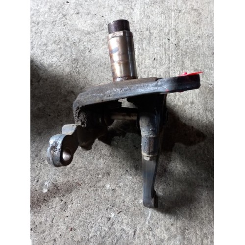 Цапфа (кулак поворотный) DAF 105 передняя LH (523) -1