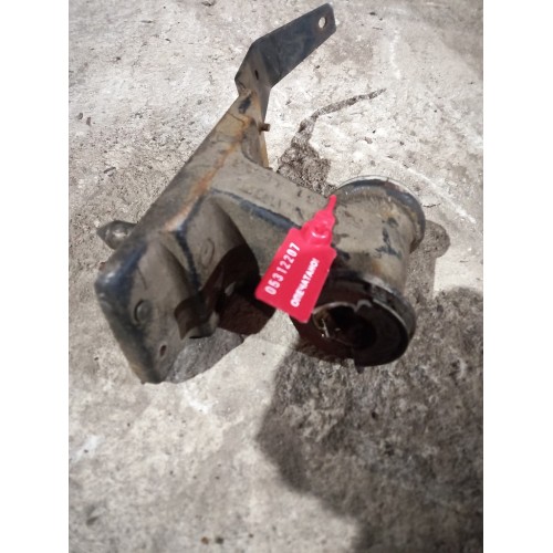 Кронштейн кабины Renault Premium DXI (207)-1