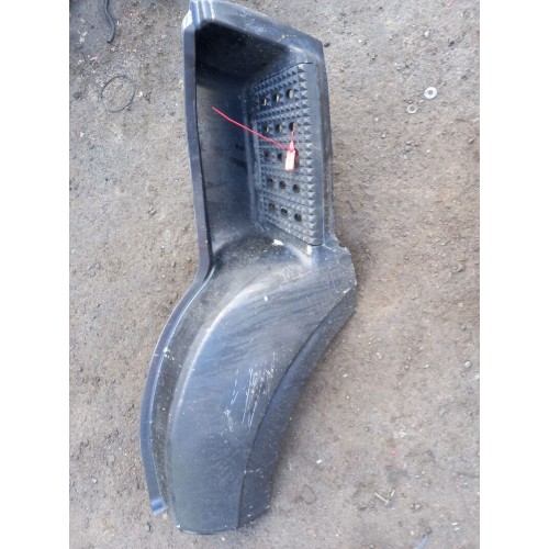 Подножка кабины Iveco Stralis 240542 у.к. RH деф. (305)