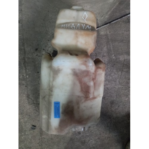 Бачок омывателя Renault Midlum (076)