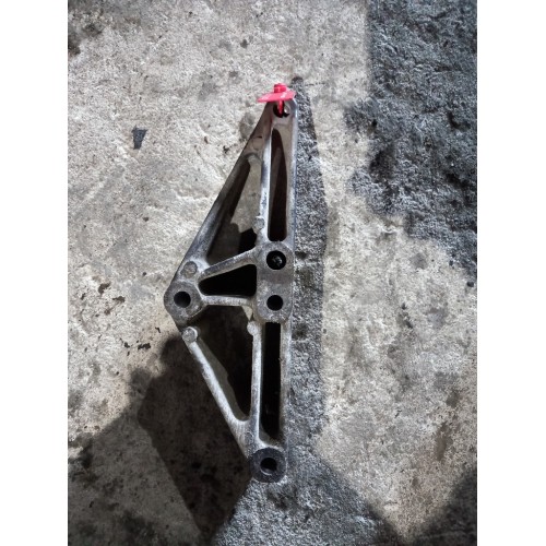 Кронштейн патрубка интеркулера (алюм.) DAF 105 (137)