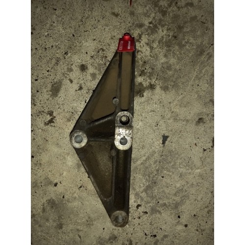 Кронштейн патрубка интеркулера (алюм.) DAF 105 (150)