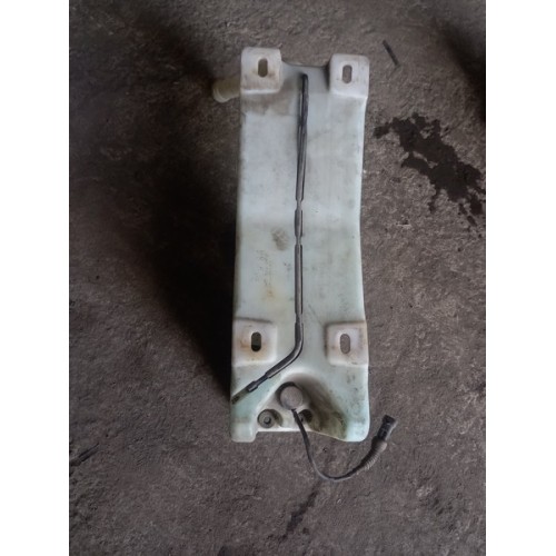 Бачок омывателя Iveco Stralis с горловиной и датчиком уровня жидкости (235)-2