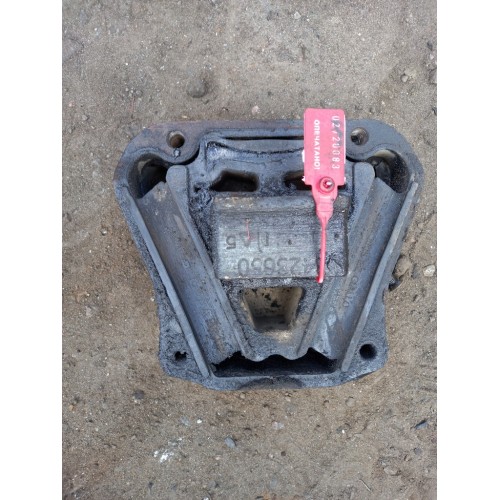 Подушка двигателя Iveco Stralis 240542 задняя (083)