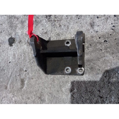 Кронштейн генератора DAF 95 (140)