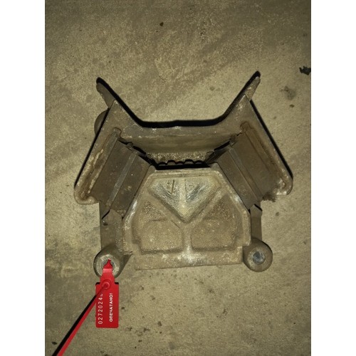 Подушка двигателя MAN TGM задняя (246)