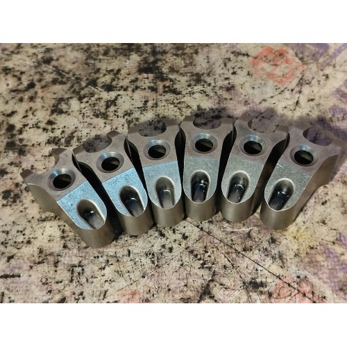 Кронштейн форсунки MAN D2866-2876 (531)*-2