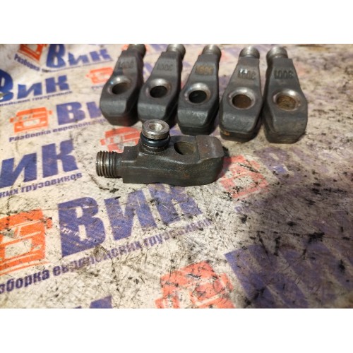 Кронштейн (штуцер) топливной трубки (морковки) D2866-76 MAN (542)*