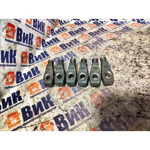 Кронштейн (штуцер) топливной трубки (морковки) D2866-76 MAN (542)*-2