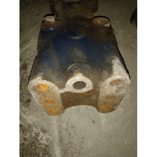 Кронштейн траверсы КПП MAN F2000 (875)-2