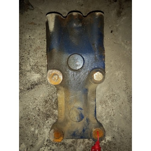 Кронштейн траверсы КПП MAN F2000 (875)-3