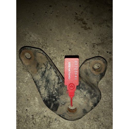 Кронштейн тяги переднего стабилизатора MAN верхний RH (640)