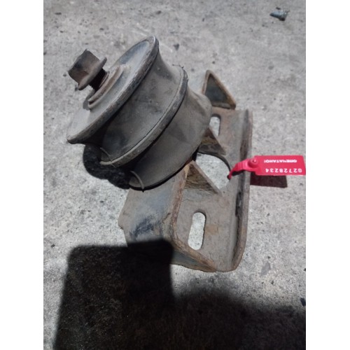 Подушка КПП MAN F2000 (с кронштейном) (234)