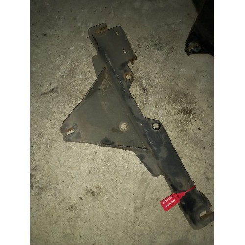 Кронштейн бампера MAN (широкая кабина) RH (793)