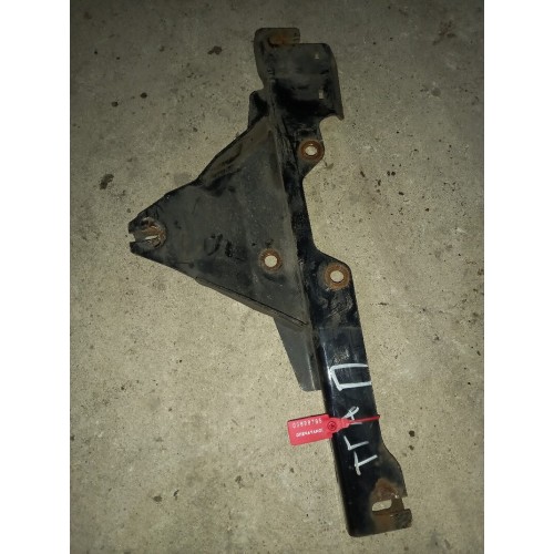 Кронштейн бампера MAN (широкая кабина) RH (795)